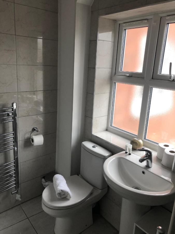 2 Bedroom Large First Floor Apartment With Free Parking Λάουμποροου Εξωτερικό φωτογραφία