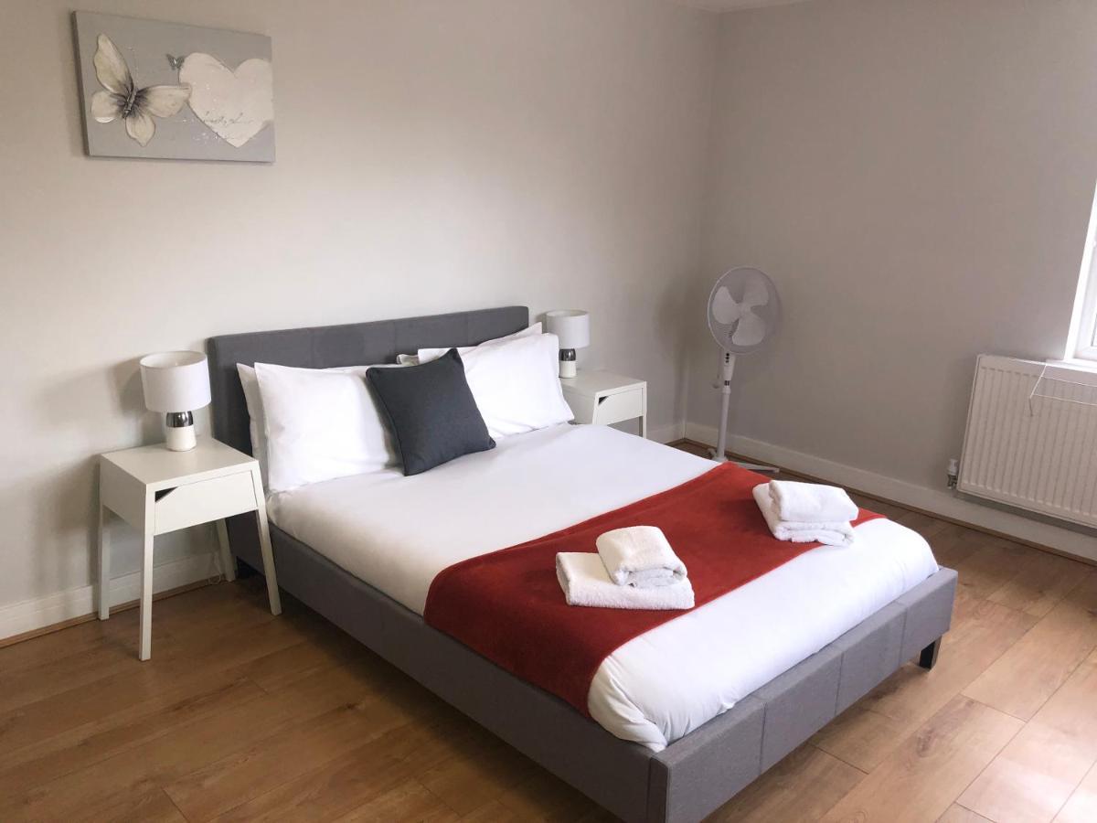 2 Bedroom Large First Floor Apartment With Free Parking Λάουμποροου Εξωτερικό φωτογραφία