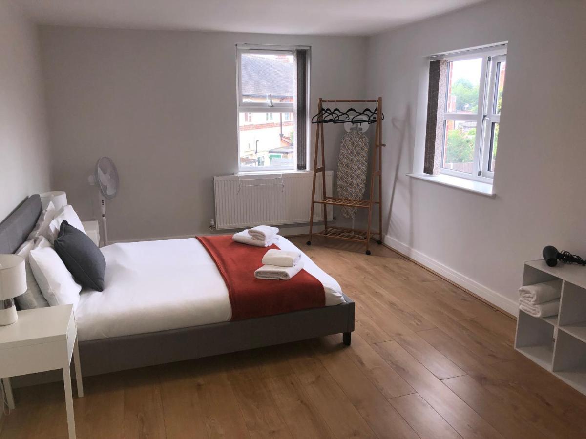 2 Bedroom Large First Floor Apartment With Free Parking Λάουμποροου Εξωτερικό φωτογραφία